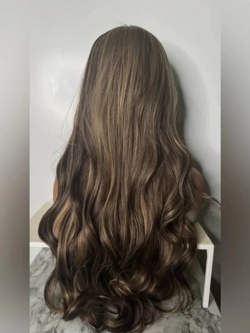 Long Brown Balayage Wig Curtain Bangs 26” Wavy Brown Highlighted Caramel Blonde